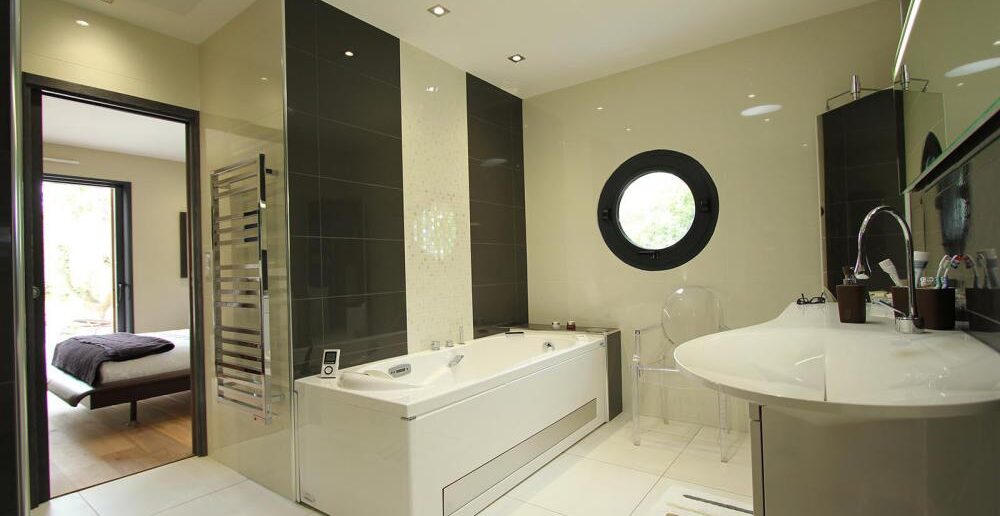 maison contemporaine salle de bain moderne