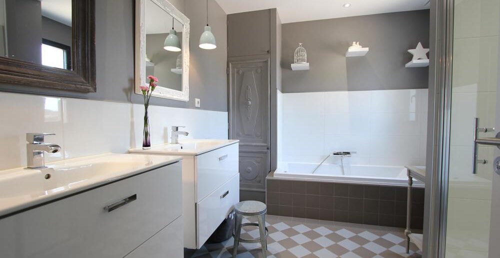 maison moderne bordelaise salle de bain moderne