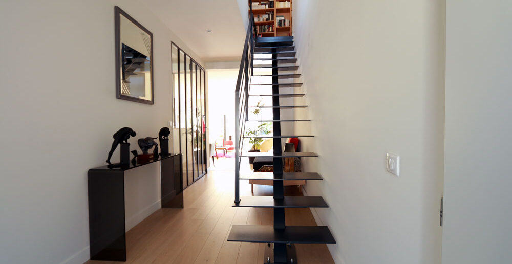 escalier en acier pour maison à étage