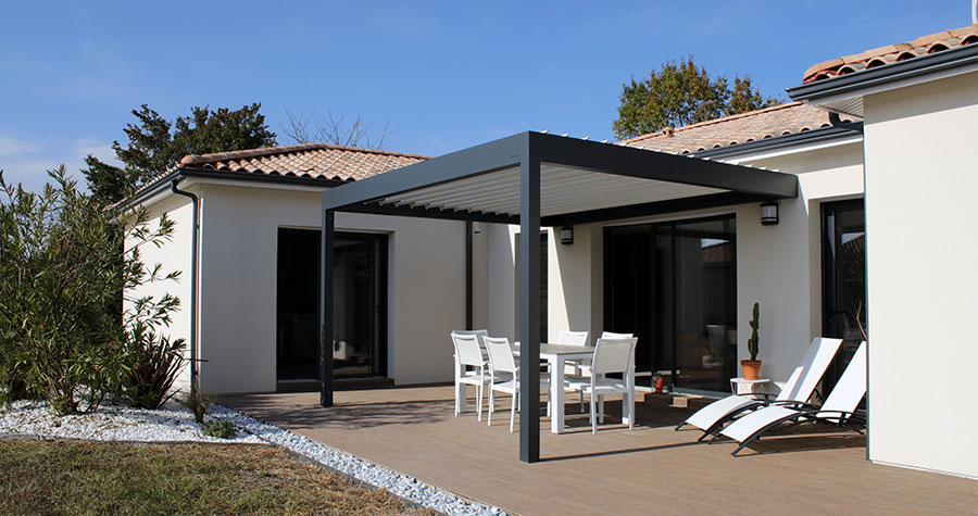 maison contemporaine avec pergola