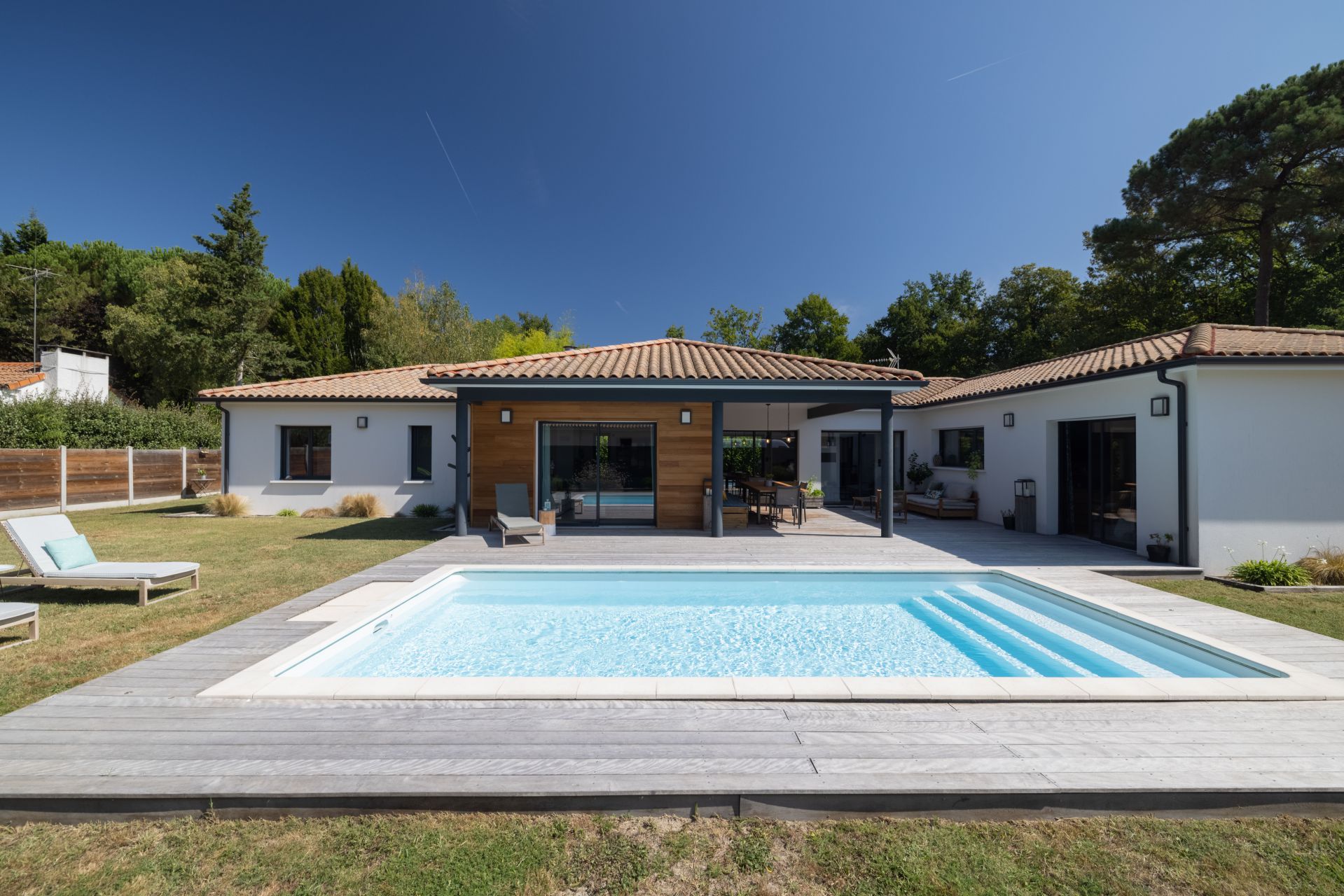 Une belle maison contemporaine de plain-pied en Gironde