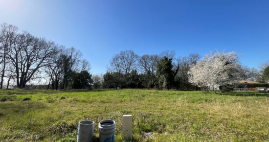Terrain constructible Prignac-et-marcamps  (Gironde 33)