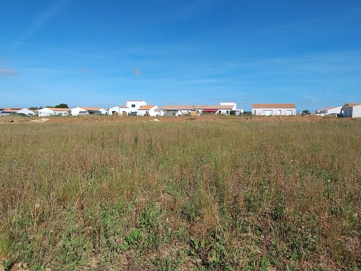 Terrain constructible Port-des-barques  (Charente-Maritime 17)
