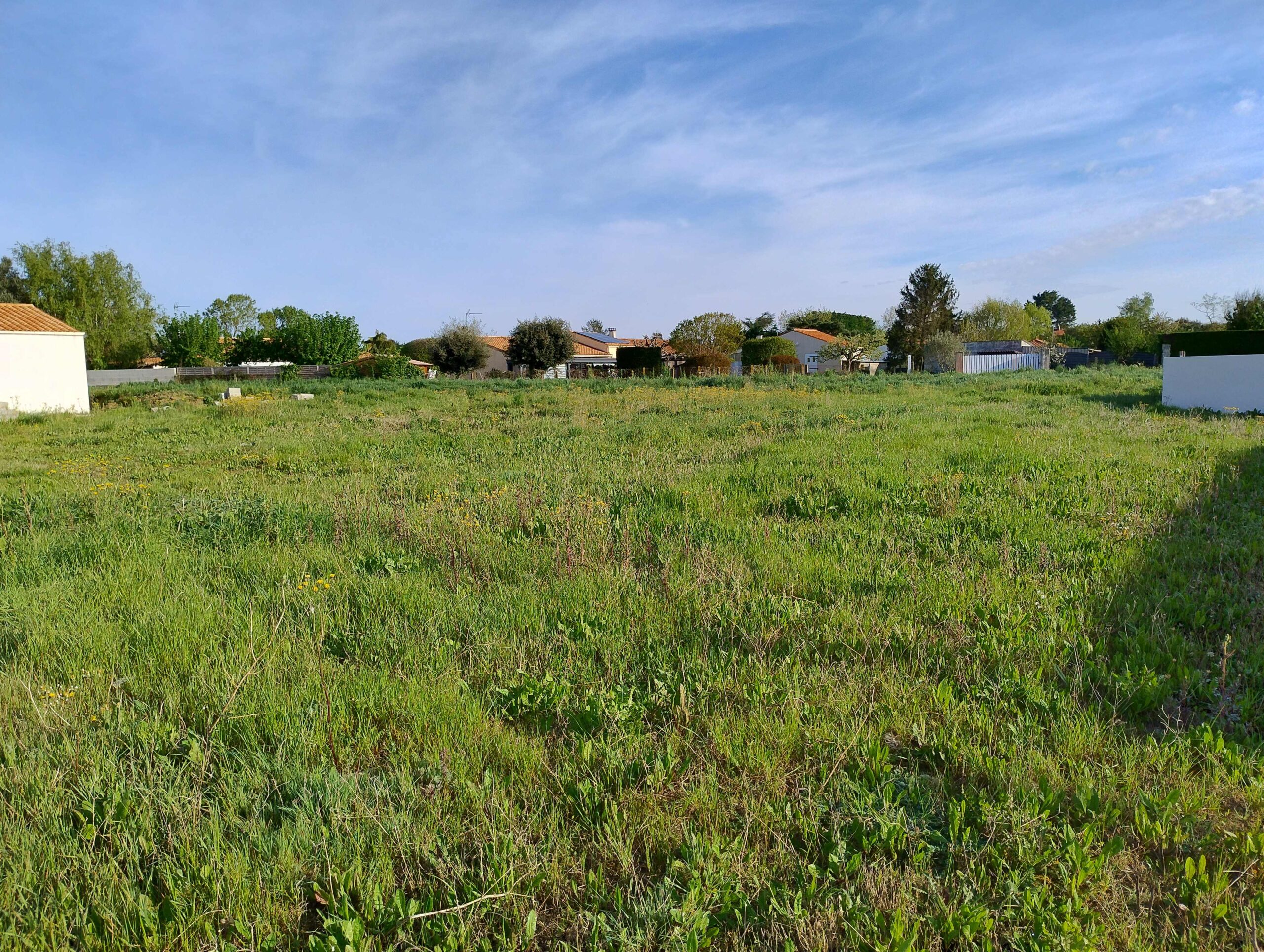 Terrain constructible Saint-laurent-de-la-prée  (Charente-Maritime 17)