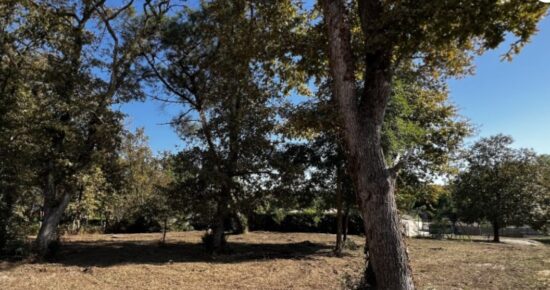 Terrain constructible Roaillan  (Gironde 33)