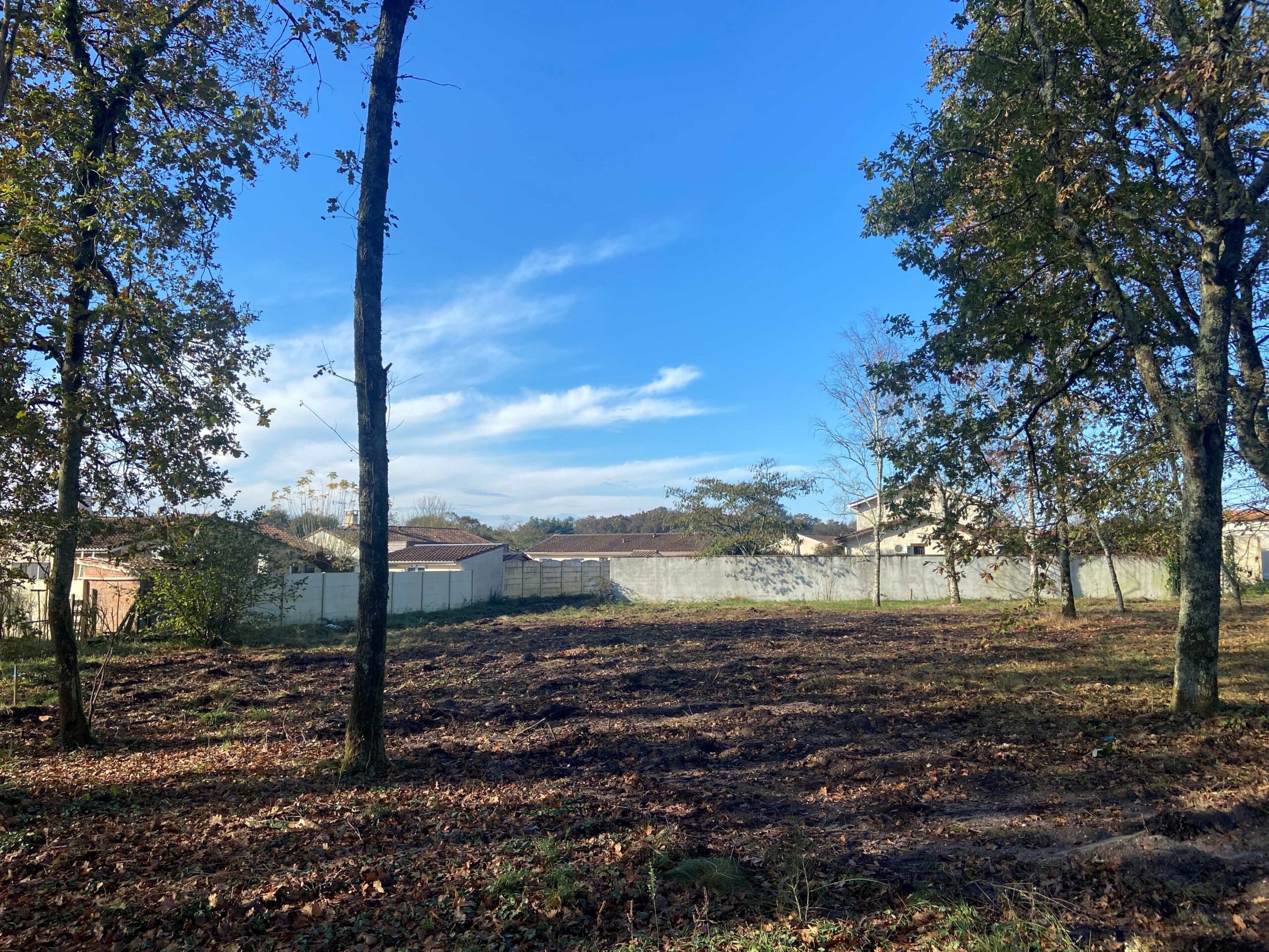 Terrain constructible Saint-médard-en-jalles  (Gironde 33)
