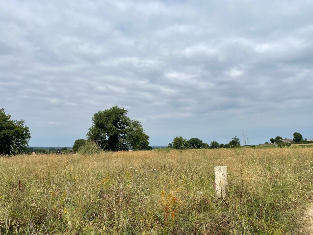 Terrain constructible Saint-gervais  (Gironde 33)