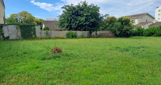 Terrain constructible Bègles  (Gironde 33)