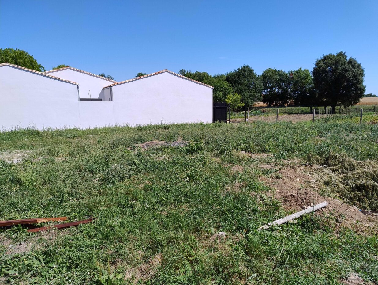 Terrain constructible Sainte-soulle  (Charente-Maritime 17)