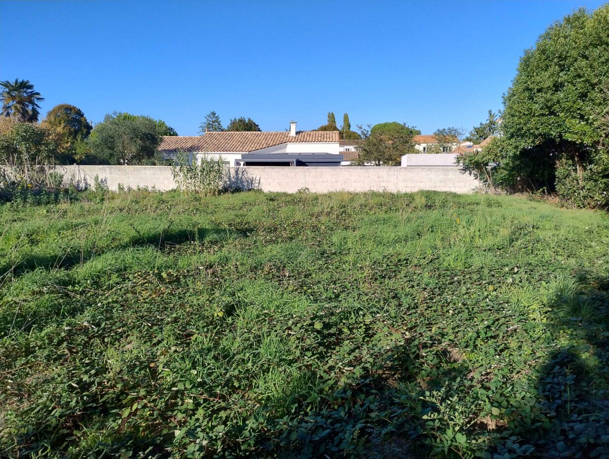 Terrain constructible Dompierre-sur-mer  (Charente-Maritime 17)