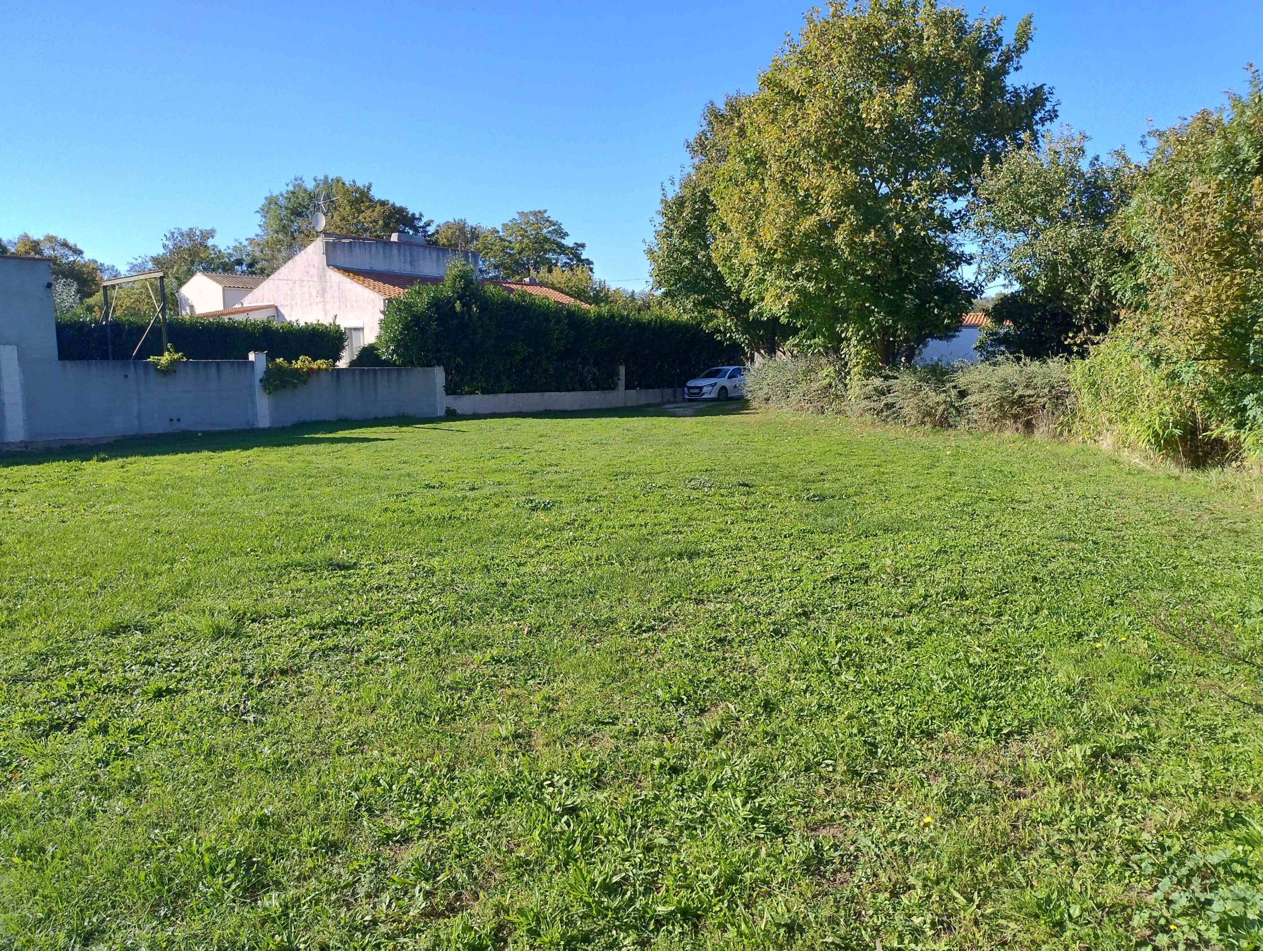 Terrain constructible Dompierre-sur-mer  (Charente-Maritime 17)