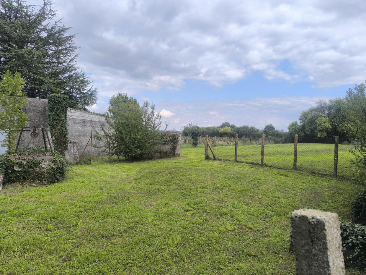 Terrain constructible Genté  (Charente 16)