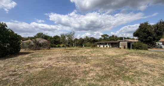 Terrain constructible Camarsac  (Gironde 33)