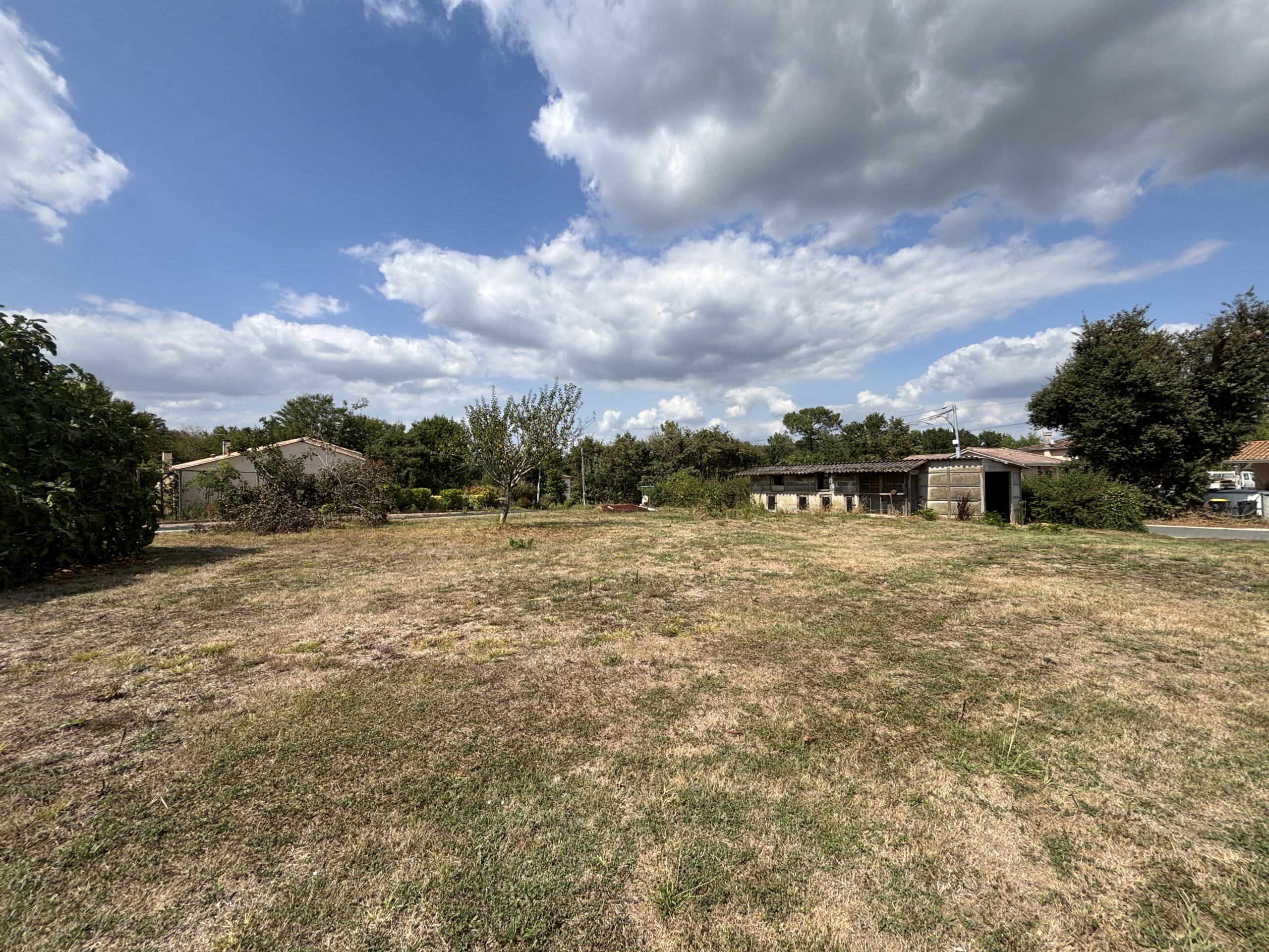 Terrain constructible Camarsac  (Gironde 33)