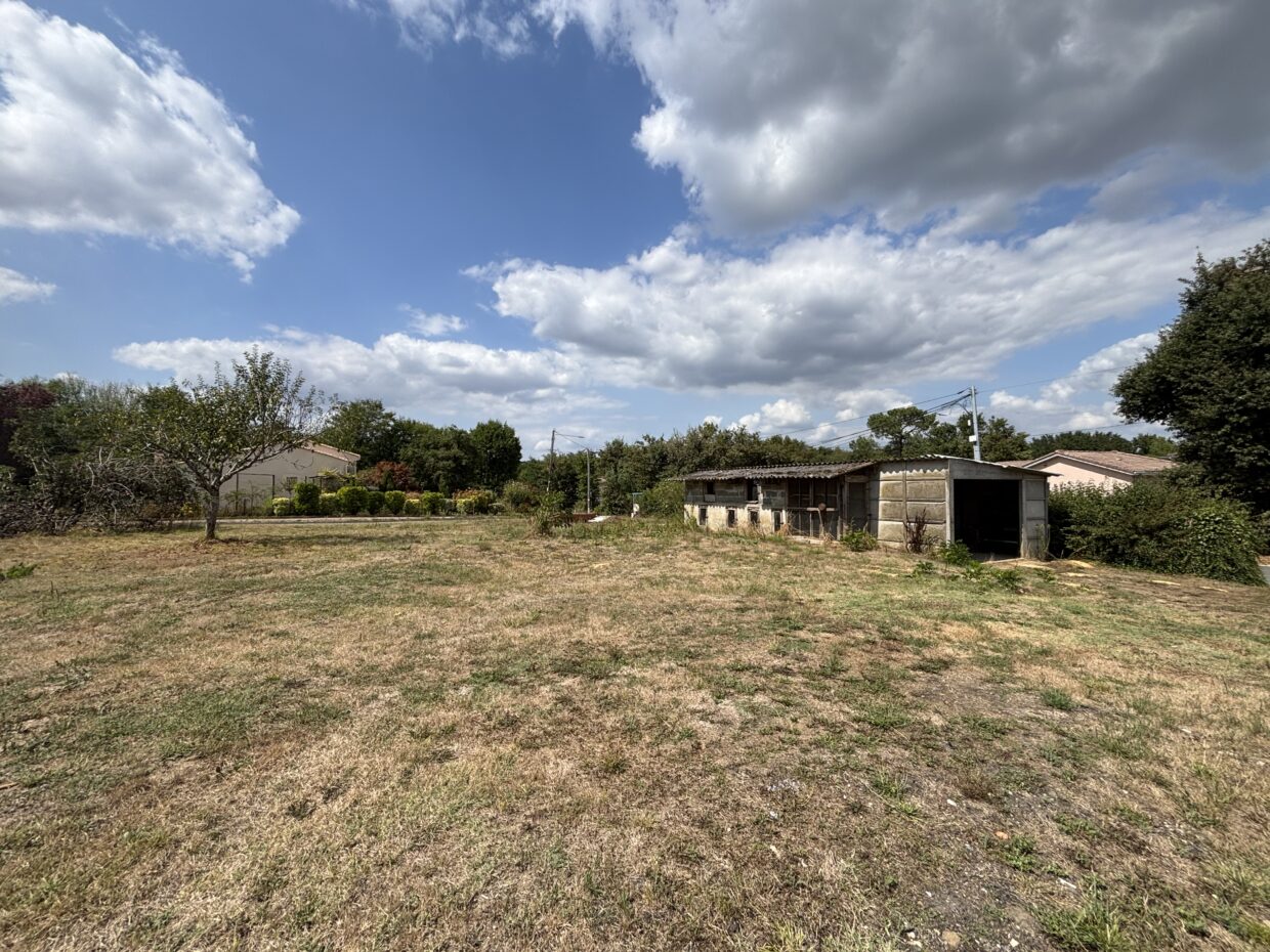 Terrain constructible Camarsac  (Gironde 33)