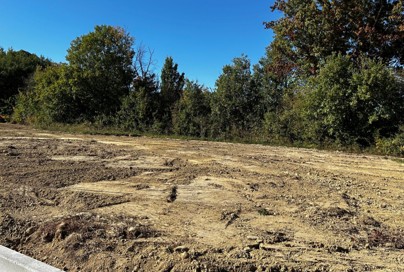 Terrain constructible Cuq  (Lot et Garonne 47)