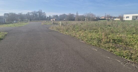 Terrain constructible Hagetmau  (Landes 40)