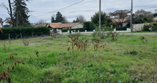 Terrain constructible Saint-laurent-médoc  (Gironde 33)