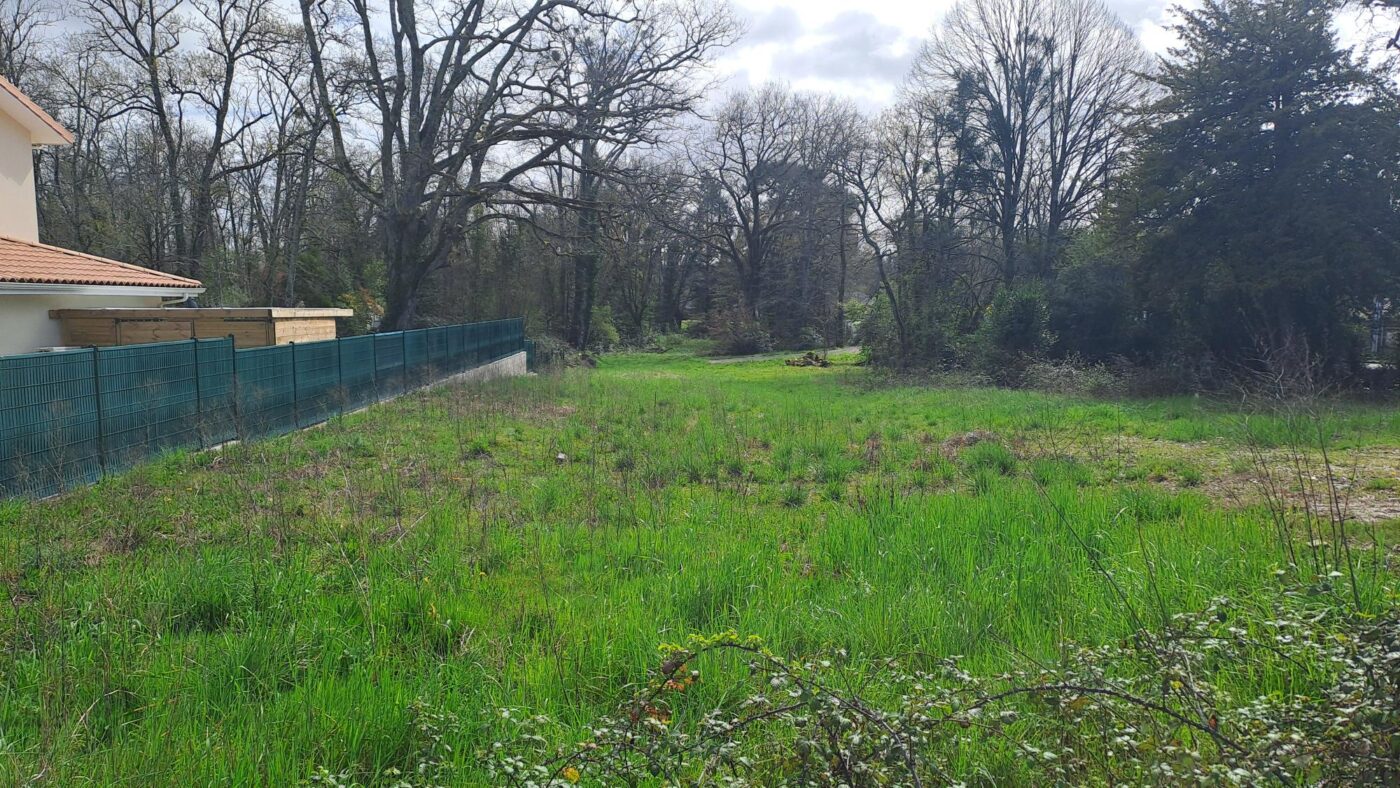 Terrain constructible Gradignan  (Gironde 33)