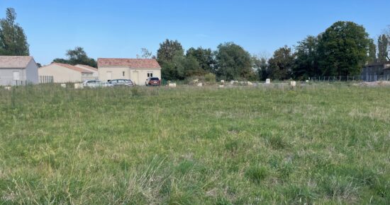 Terrain constructible Prignac-et-marcamps (Gironde 33)