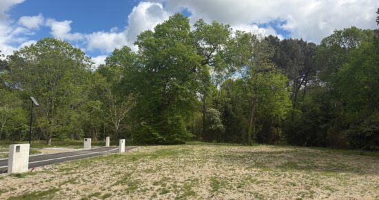 Terrain constructible Léognan  (Gironde 33)