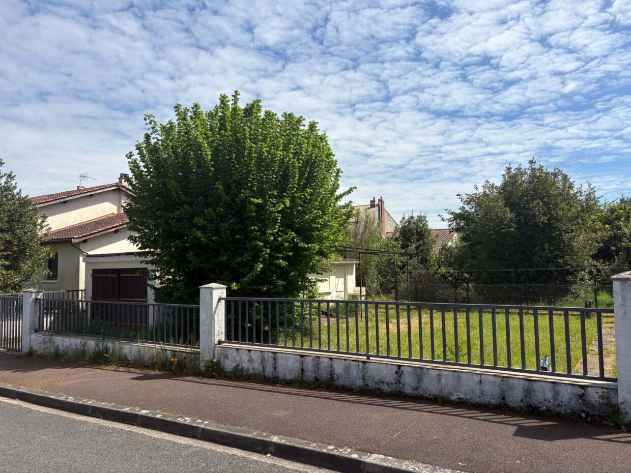 Terrain constructible Talence  (Gironde 33)