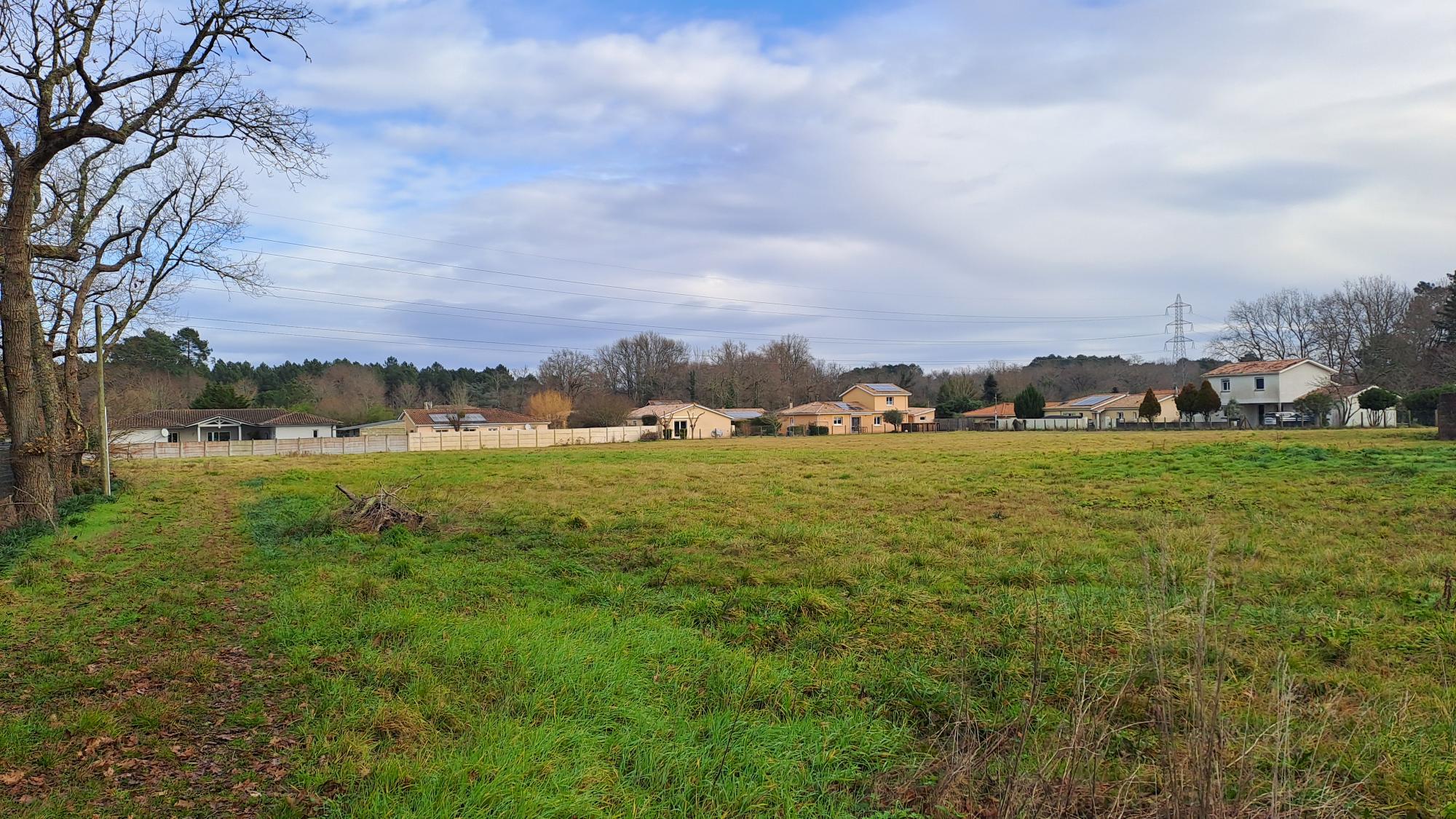Terrain constructible Léognan (Gironde 33)