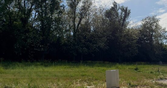 Terrain constructible Bourg  (Gironde 33)