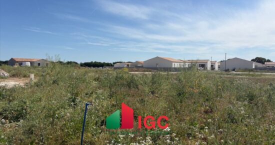 Terrain constructible Saint-jean-de-liversay (Charente-Maritime 17)
