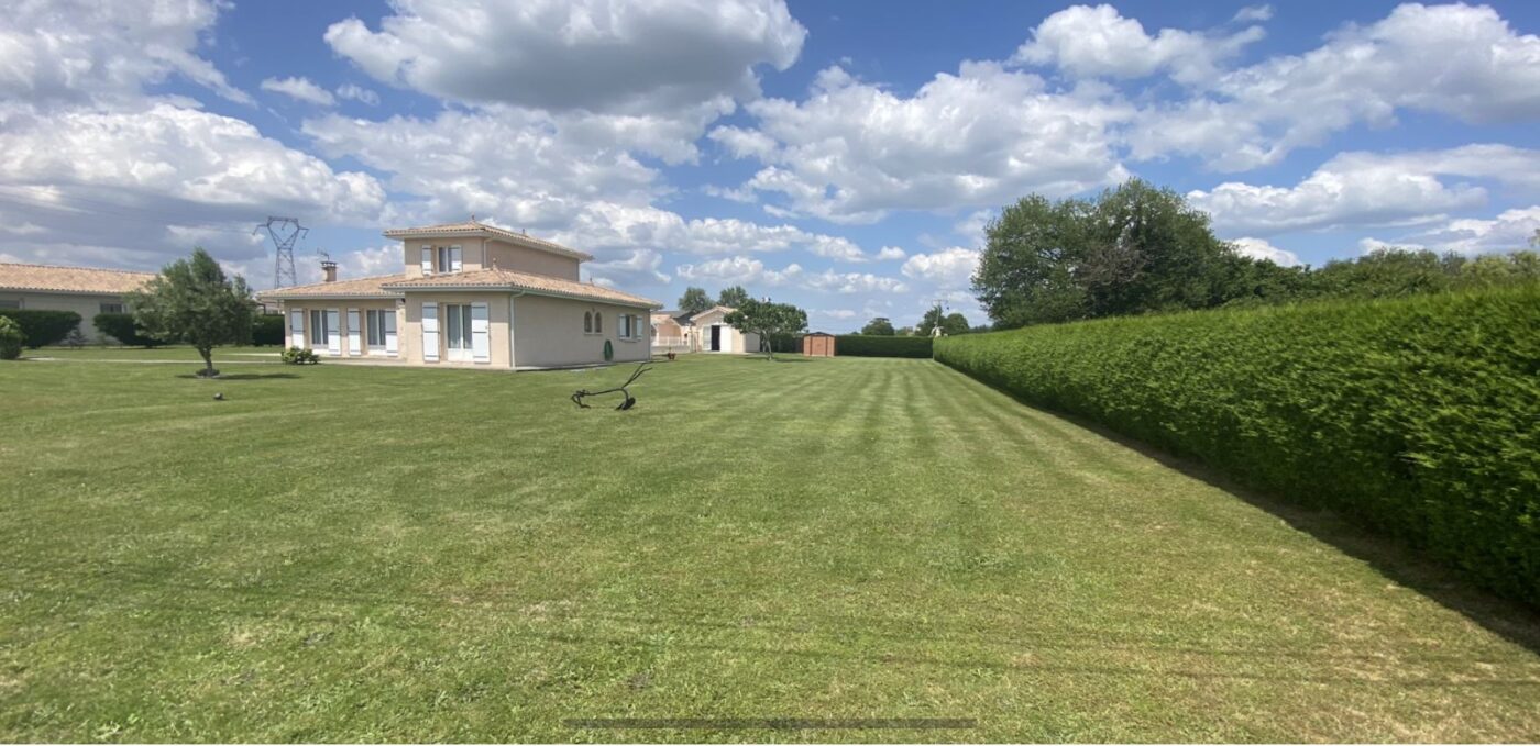 Terrain constructible Lansac (Gironde 33)