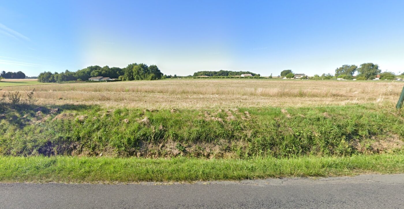 Terrain constructible Montendre (Charente-Maritime 17)