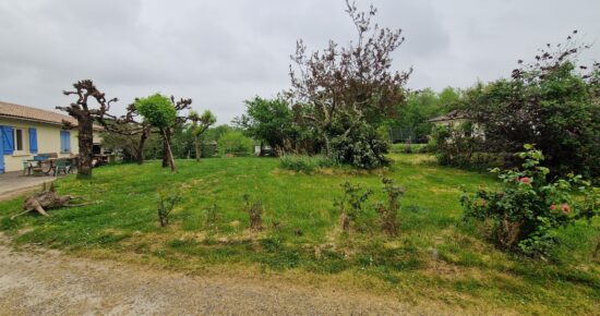 Terrain constructible Hostens (Gironde 33)