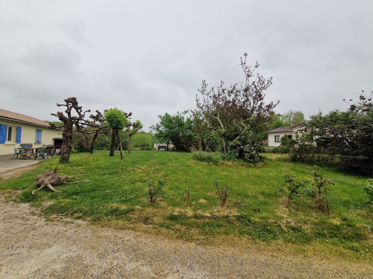 Terrain constructible Le barp (Gironde 33)