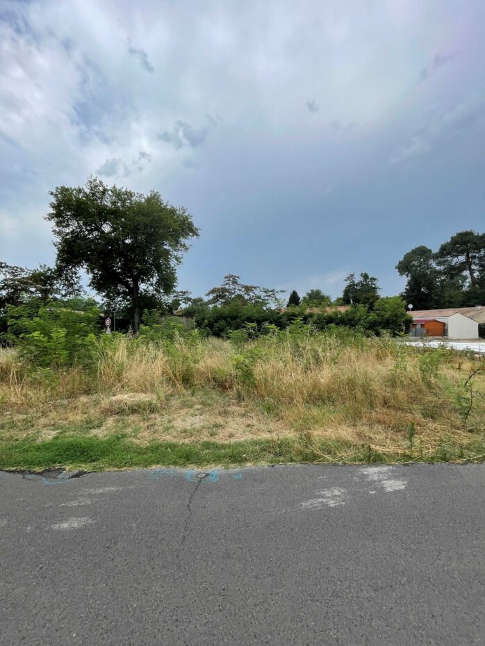 Terrain constructible Léognan (Gironde 33)