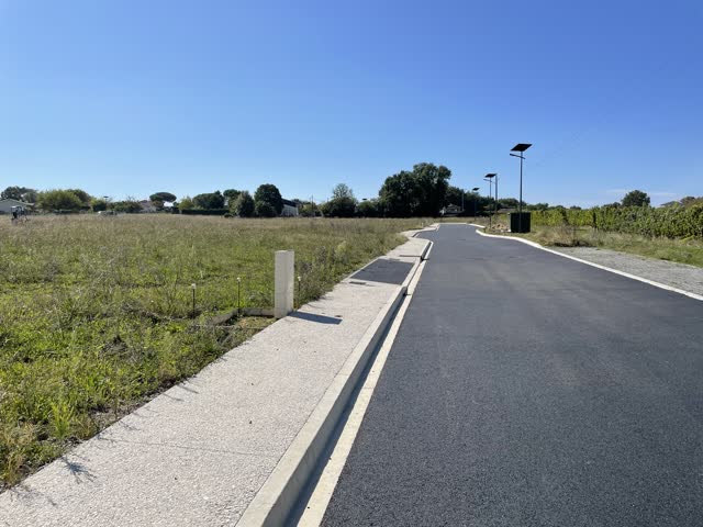 Terrain constructible Saint-germain-du-puch  (Gironde 33)